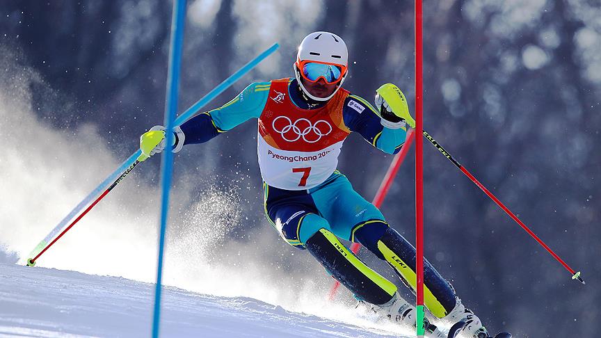 Alp disiplini kayak takım finalinde altın madalya İsviçre'nin