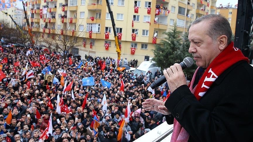 أردوغان: 140 ألف سوري عادوا لمناطق درع الفرات بعد تأمينها 