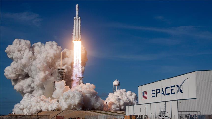 Nokia, SpaceX to bring cell phone coverage to moon