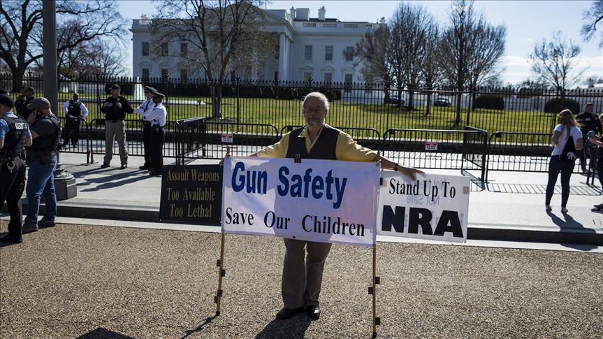 Lobi senjata NRA makin dikucilkan menyusul insiden penembakan Florida