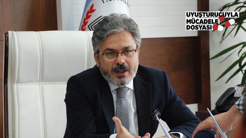 Milli Eğitim uyuşturucu mücadelesinde aileyi 'hedef' alıyor