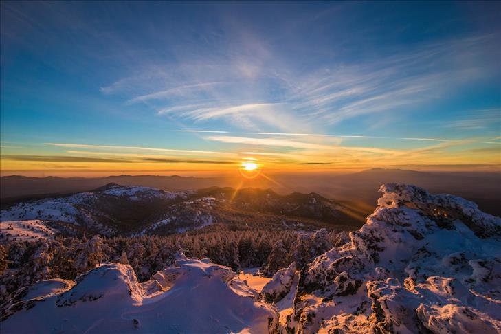 مع ثلوج كوتاهية الطبيعة ملكة متوجة