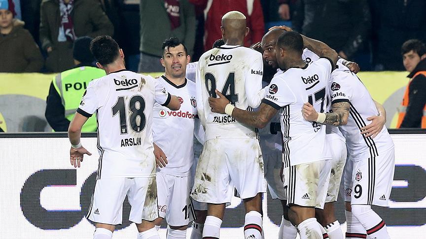 Beşiktaş'ın zirve takibi sürüyor