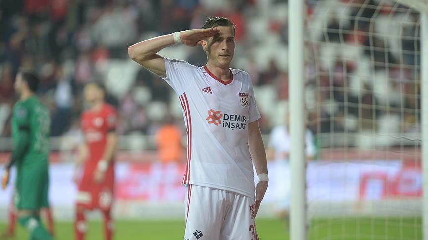 Hakan Arslan, Antalyaspor'u boş geçmiyor 