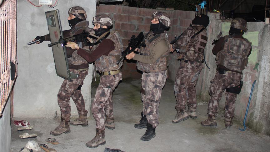 Adana'da DEAŞ operasyonu: 13 gözaltı