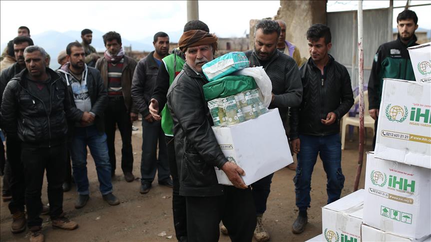 Afrin: IHH sends aid to 900 families in liberated areas