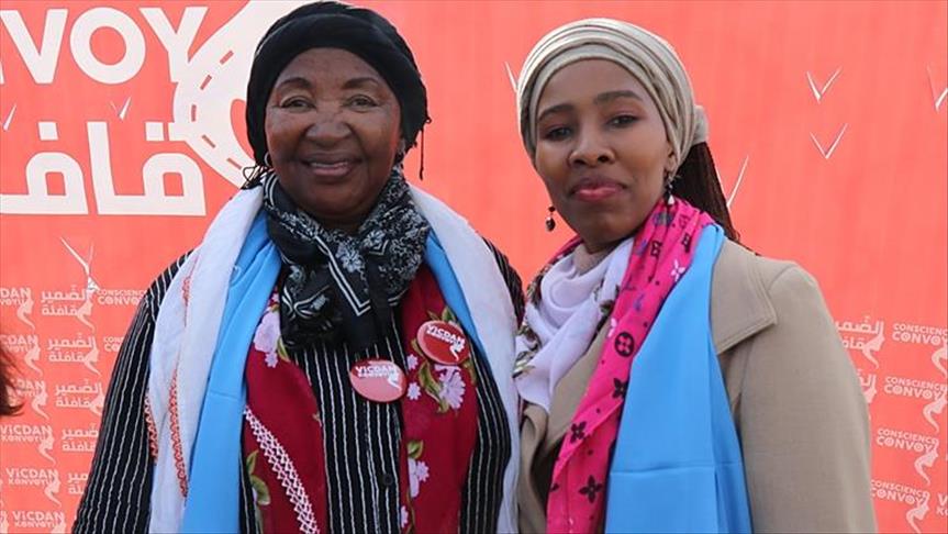 Perempuan-perempuan Mandela teriakkan kebebasan untuk wanita Suriah