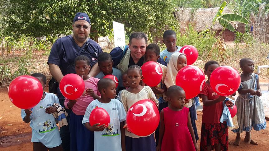 Türk doktorlar Afrika'nın umudu oldu