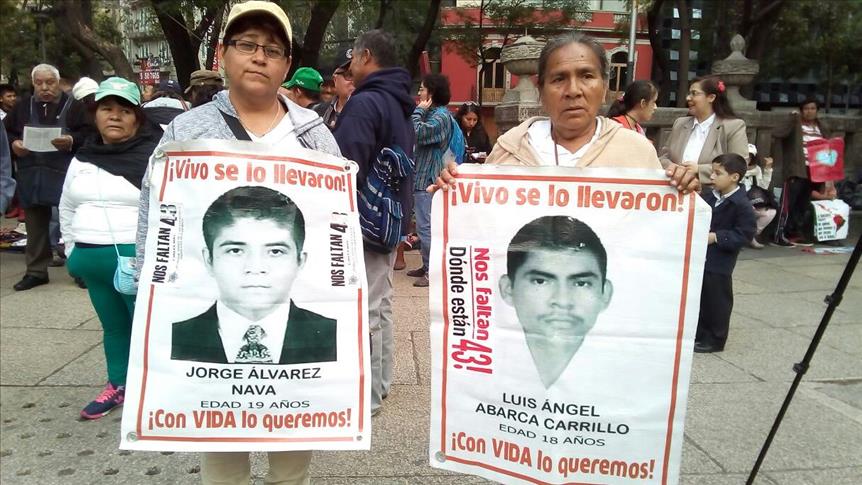 Lanzan documental de Guillermo del Toro sobre el caso de Ayotzinapa