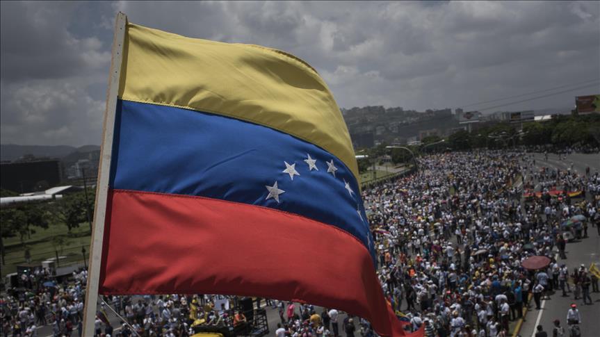Arrestan a exministro del Interior y exjefe de inteligencia de Maduro