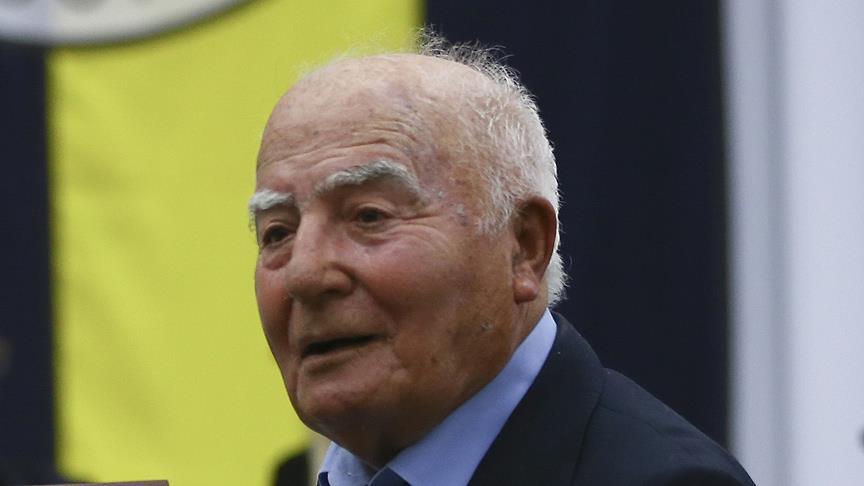 Fenerbahçe'nin eski milli futbolcusu Halit Deringör vefat etti