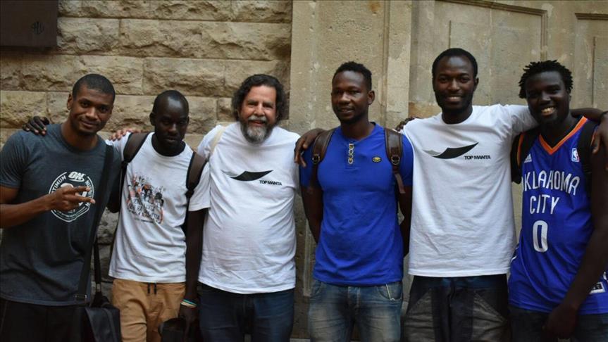Ropa legal hecha por ilegales: marca de los inmigrantes en Barcelona
