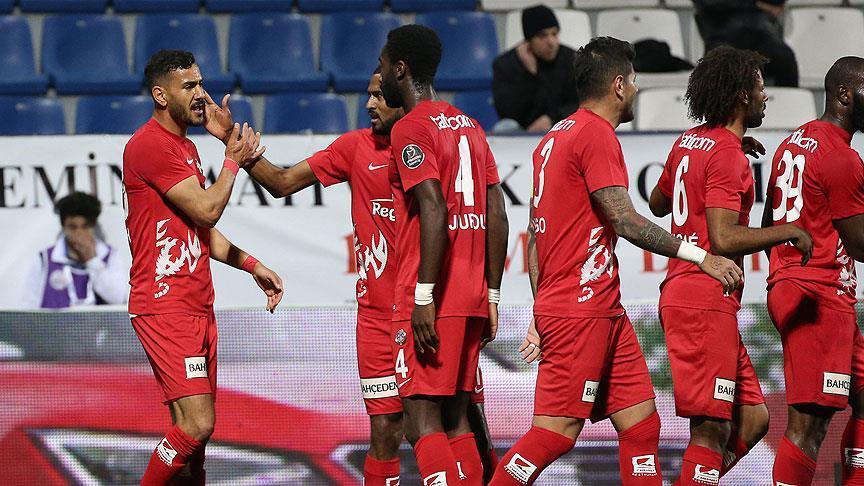 Foot-Turquie/Süper Lig-26ème j. : Antalyaspor réalise une bonne opération à Kasımpaşa (3-2)