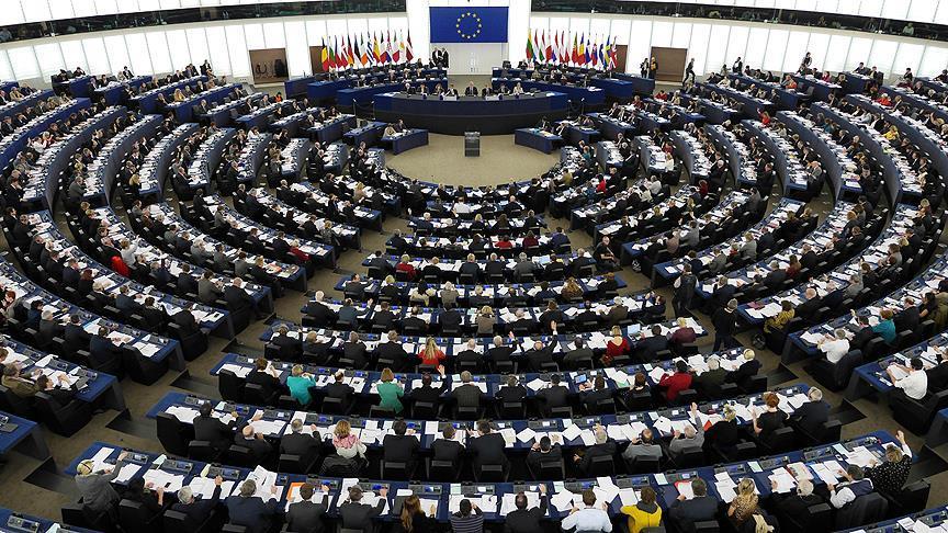 Avrupa Parlamentosunun gürültüsü çok, etkisi yok