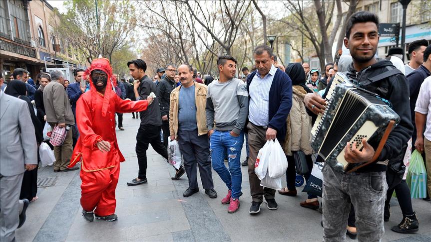 تلخی حوادث سال و شادی نوروز در چهره ایرانیان