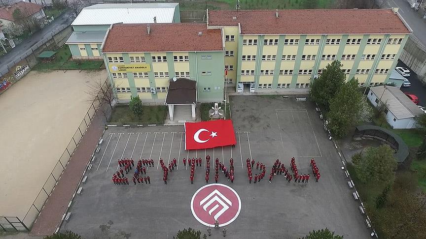 Öğrencilerden Mehmetçik'e koreografili teşekkür