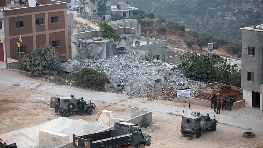 İsrail Filistinlileri kendi evini yıkmaya zorluyor