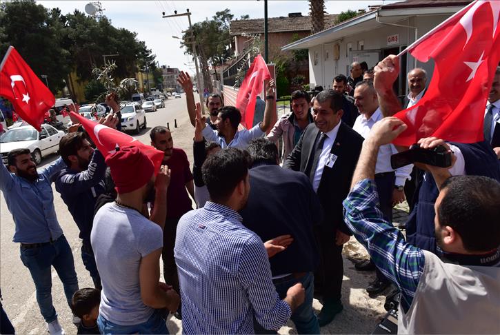 سوريون في تركيا مبتهجون لتحرير عفرين من الإرهابيين     