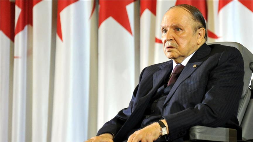 Algérie: Bouteflika salue le rôle du peuple algérien contre le colonialisme français