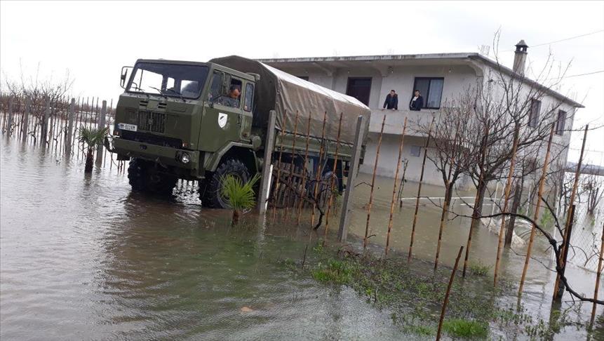 Përmbytje në Shkodër, angazhohen forcat ushtarake