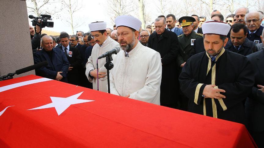 Former Turkish state minister laid to rest