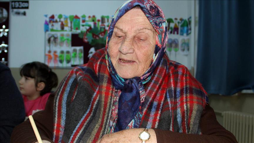 Defying norms 92-year-old Turkish woman attends school