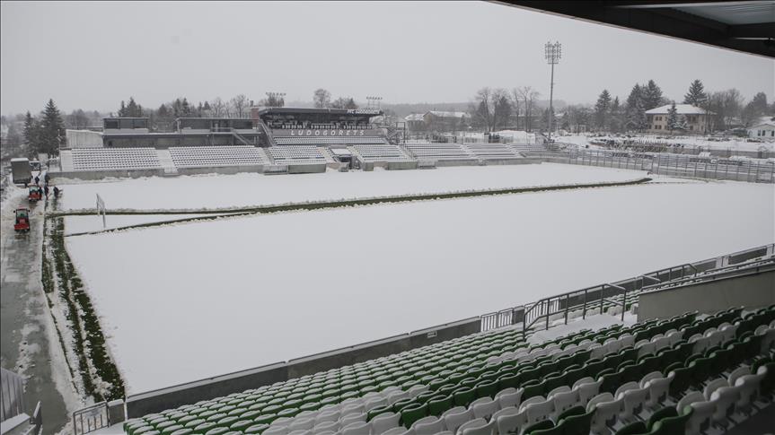 Snijeg i dalje pada u Razgradu: Upitno odigravanje utakmice Bugarska – BiH
