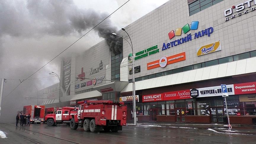 Rusya'da AVM'de yangın: 64 ölü 