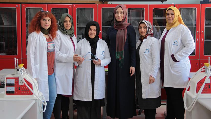 Ev kadınları kendi 'robotları'nı tasarlıyor