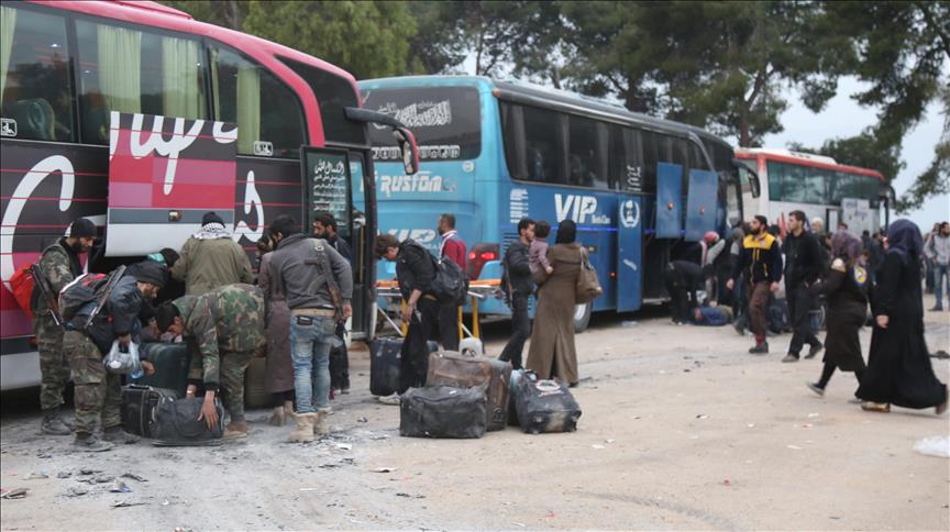 More convoys from E. Ghouta arrive in Syria’s Hama
