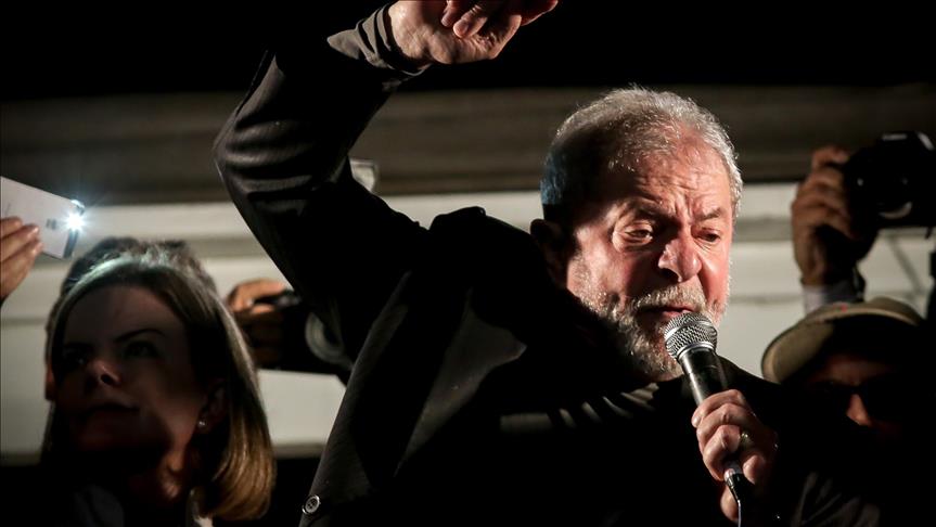 Brésil: Lula, attaqué par des milices d’extrême droite dans le Sud 