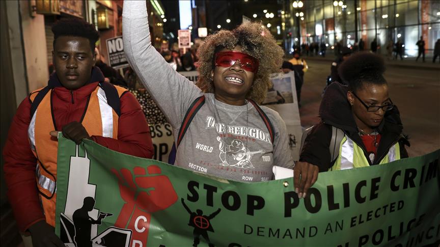 Indignación en EEUU tras muerte de hombre negro a manos de la Policía 