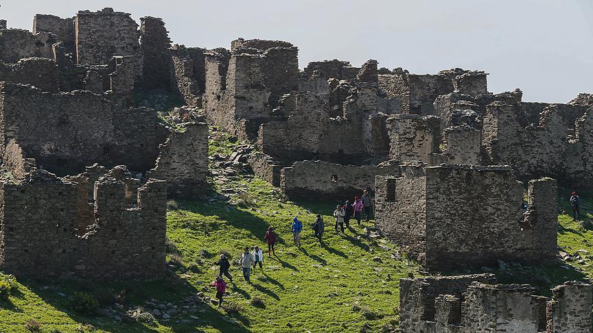 Ege'nin terk edilen köyleri, turizme açılıyor