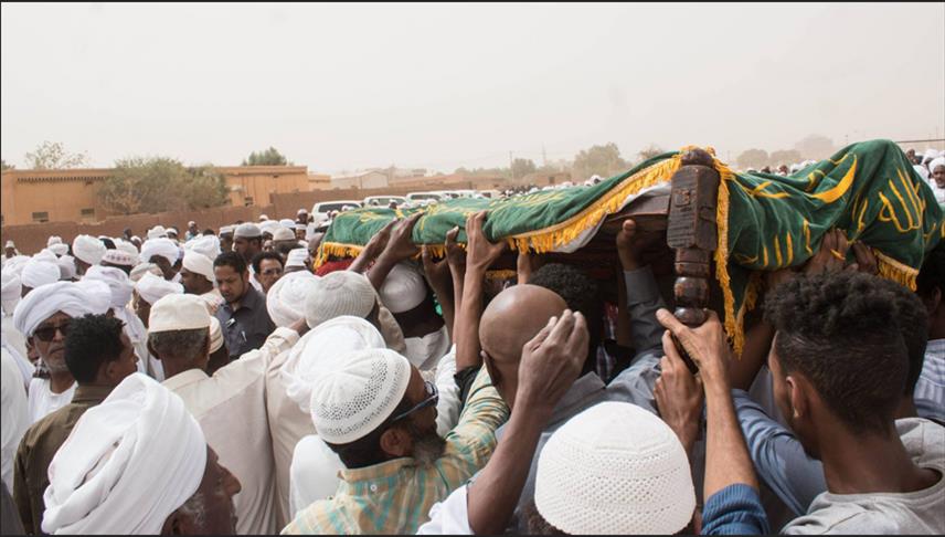 الشيخ صادق عبد الماجد.. شاهد على زمن الإخوان في السودان (بروفايل)