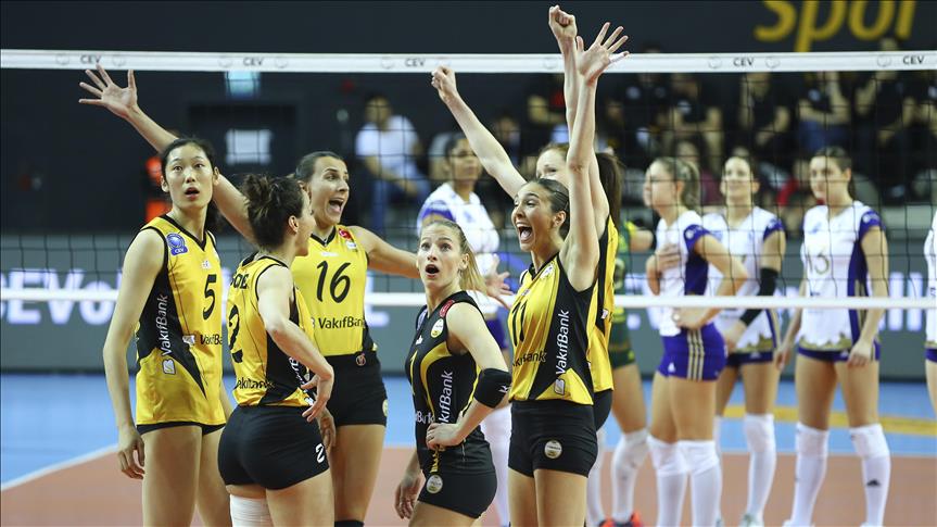 Galatasaray ve VakıfBank Dörtlü Final'e yükseldi