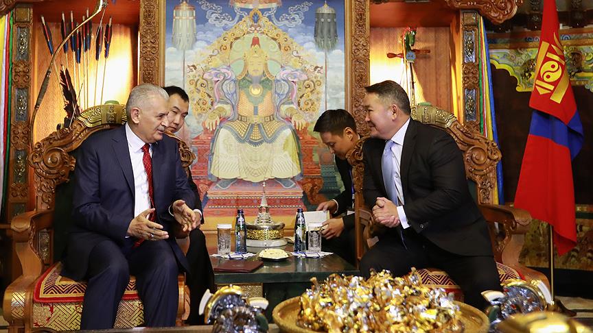 Başbakan Yıldırım, Moğolistan Cumhurbaşkanı Battulga ile görüştü 