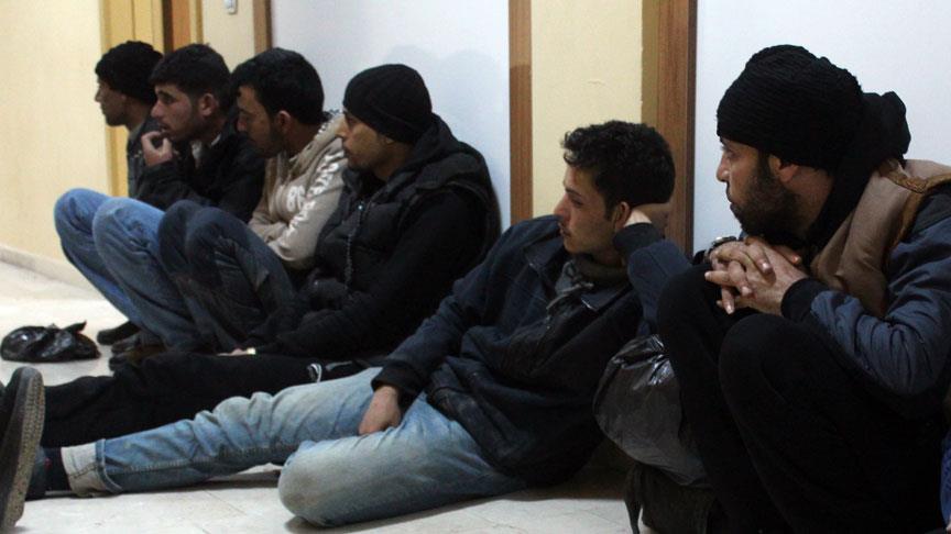 Hatay'da 26 kaçak göçmen yakalandı 