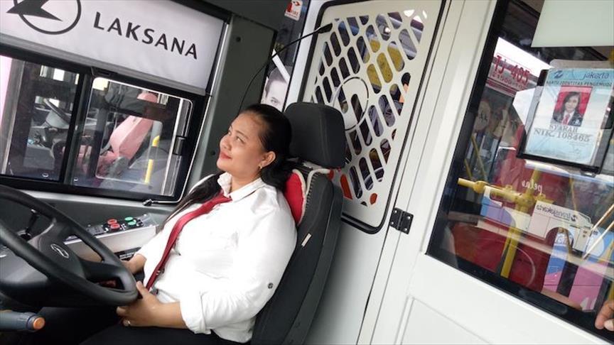 Cerita pertarungan hari-hari pramudi TransJakarta