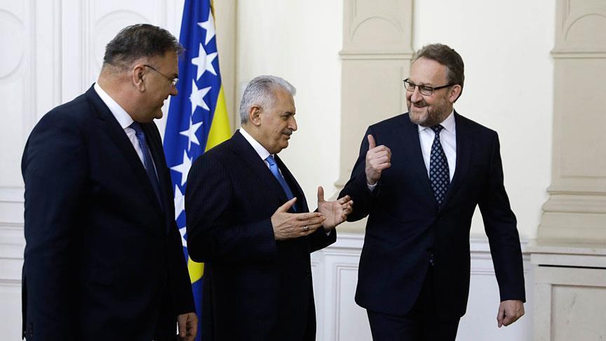Yildirim s'entretient avec Mladen Ivanic, membre du conseil présidentiel de Bosnie-Herzégovine 