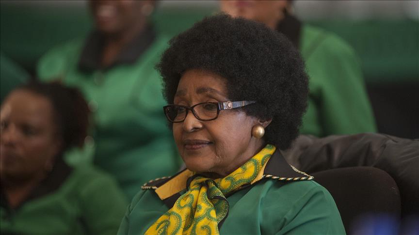 Miles de sudafricanos rinden tributo a Winnie Mandela