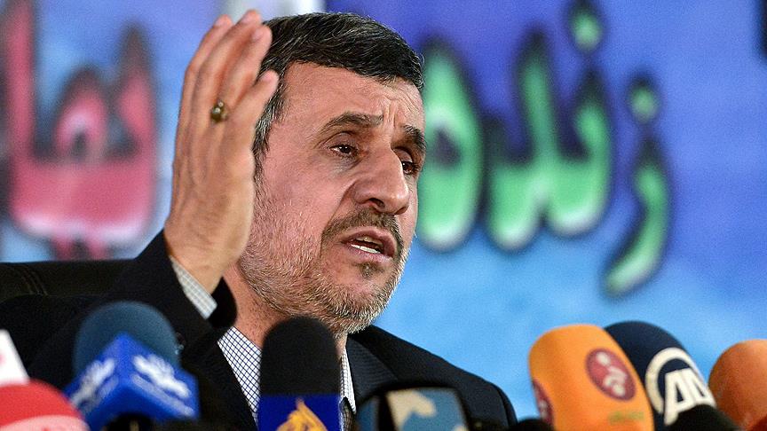 Ahmedinejad'a eski kabinesinden 'ülkeyi karıştırma' suçlaması