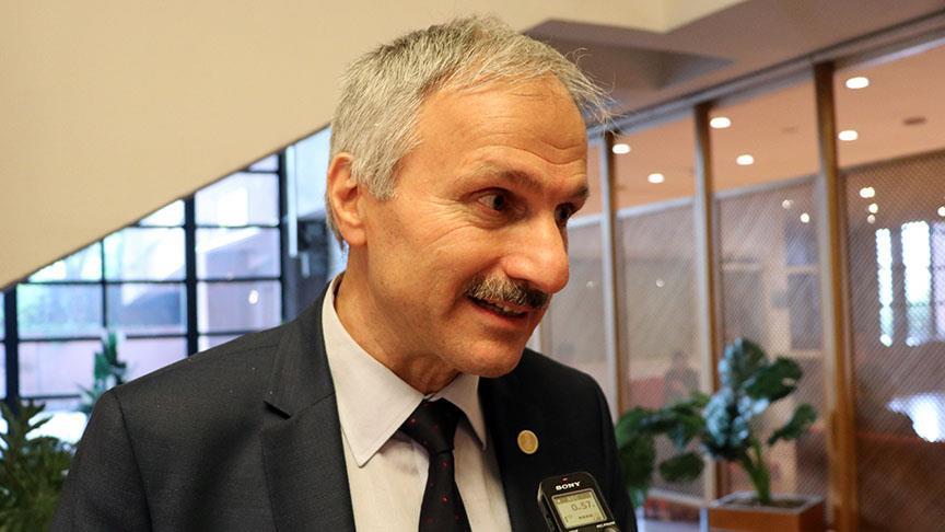 'Gençler arasında Türkçeye duyarlılık çok iyi'