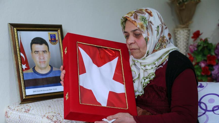 'Yatalak olmasaydım eşimin silahını alır seve seve korucu olurdum'