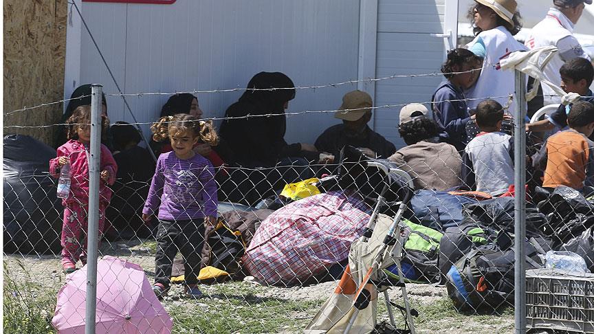 Yunanistan'da sığınmacılar serbestçe dolaşabilecek