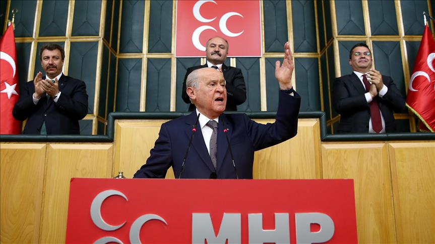 Partido turco de oposición, MHP, pide elecciones anticipadas