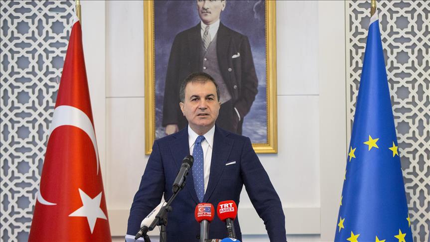 Ministro turco responde al informe de la UE sobre Turquía