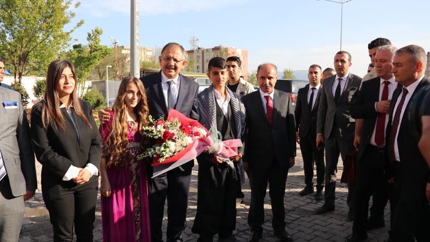 Çevre ve Şehircilik Bakanı Özhaseki Şırnak'ta inşa çalışmalarını inceledi