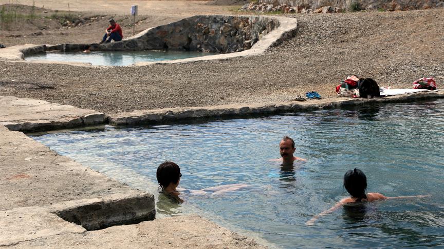 تركيا.. مياه "دالامان" المعدنية تجذب السياح اليابانيين