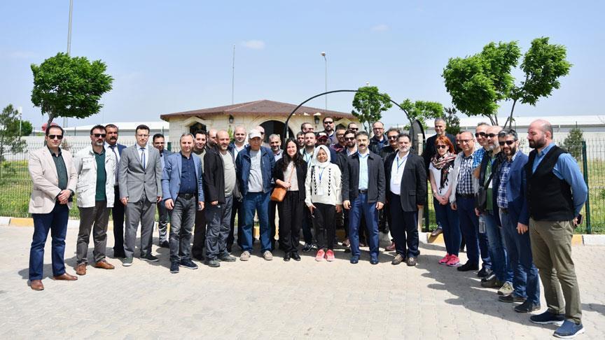 Editor-editor internasional Anadolu Agency kunjungi Al-Bab, Suriah