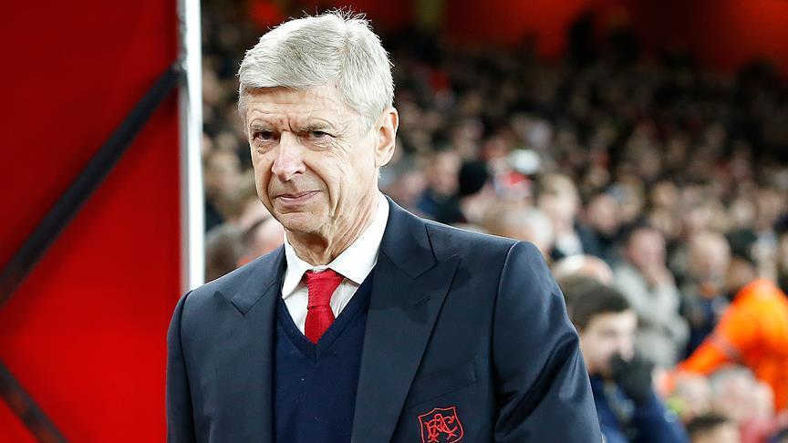 Football: Arsenal manager Arsene Wenger to step down
